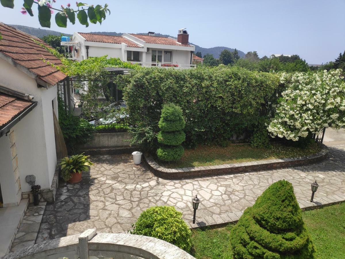 הוילה באר Leisure House Jovovic מראה חיצוני תמונה